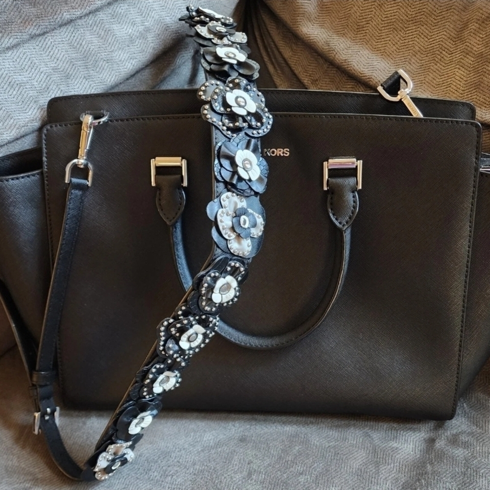 Michael Kors Selma Black Handbag w/Silver Hardware & Flower Strap - Rare!!!